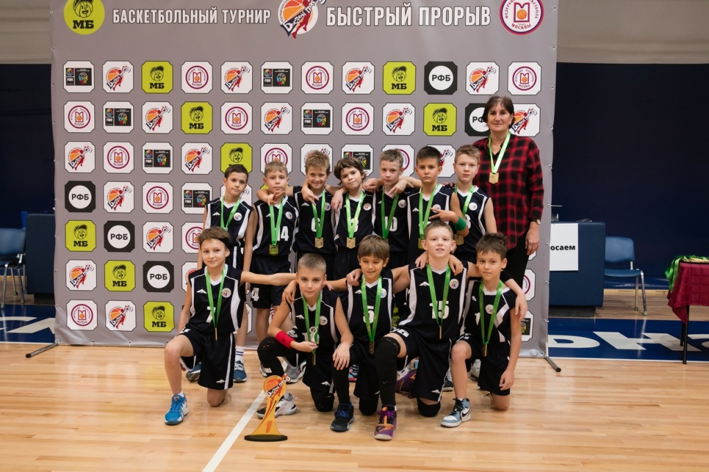 СШОР по баскетболу г. Саратов - победители турнира "Быстрый прорыв - Минибаскет" среди юношей 2012 года рождения!